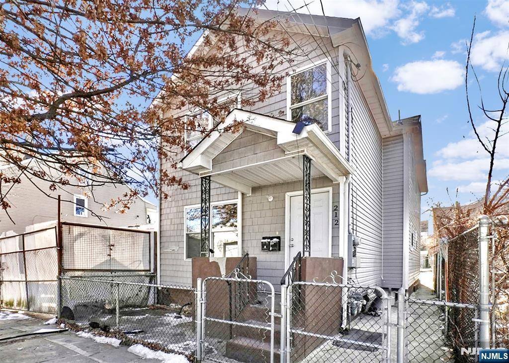 Paterson, NJ 07522,212 N 1st ST