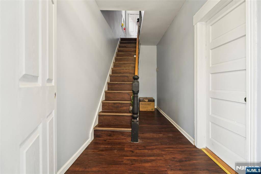 Nutley, NJ 07110,16 Franklin AVE