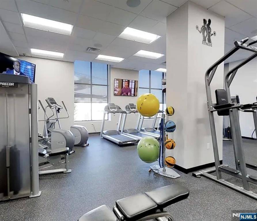 Hackensack, NJ 07601,295 Polifly RD #104