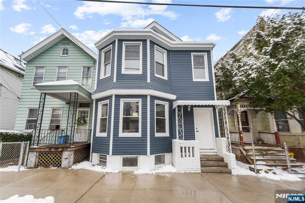 Harrison, NJ 07029,321 William ST