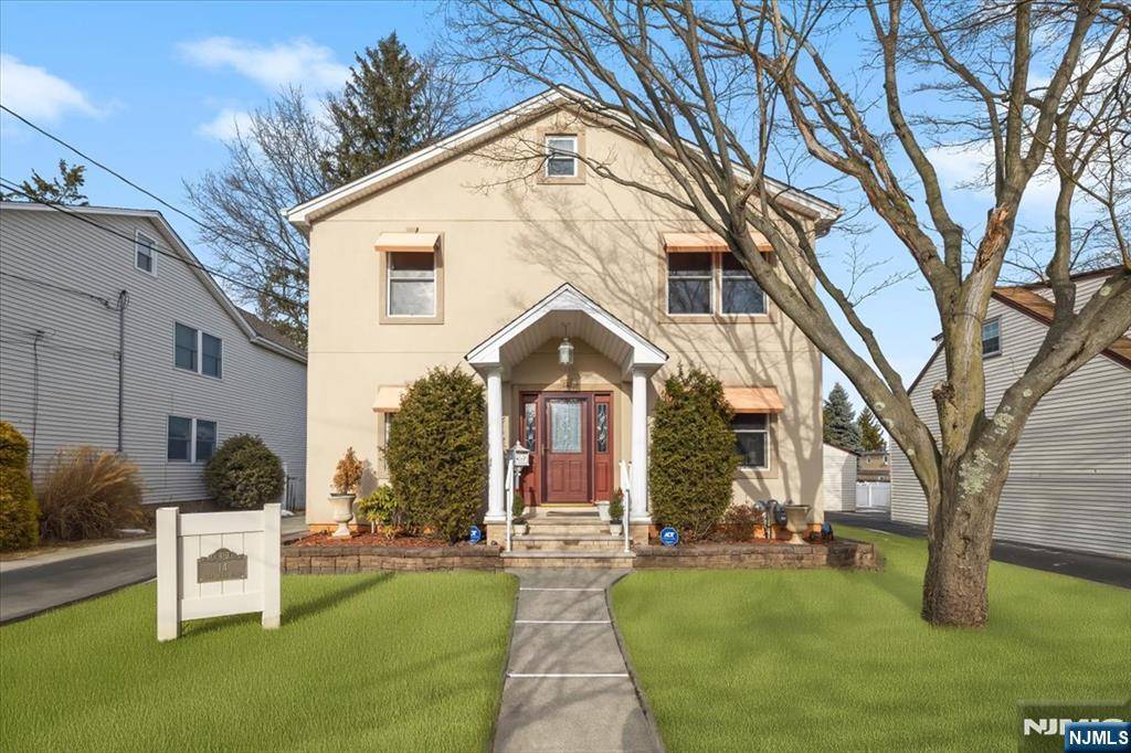 Clifton, NJ 07013,14 Blue Hill RD