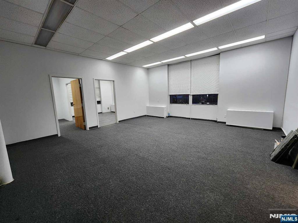 Lyndhurst, NJ 07071,10 Stuyvesant AVE #2