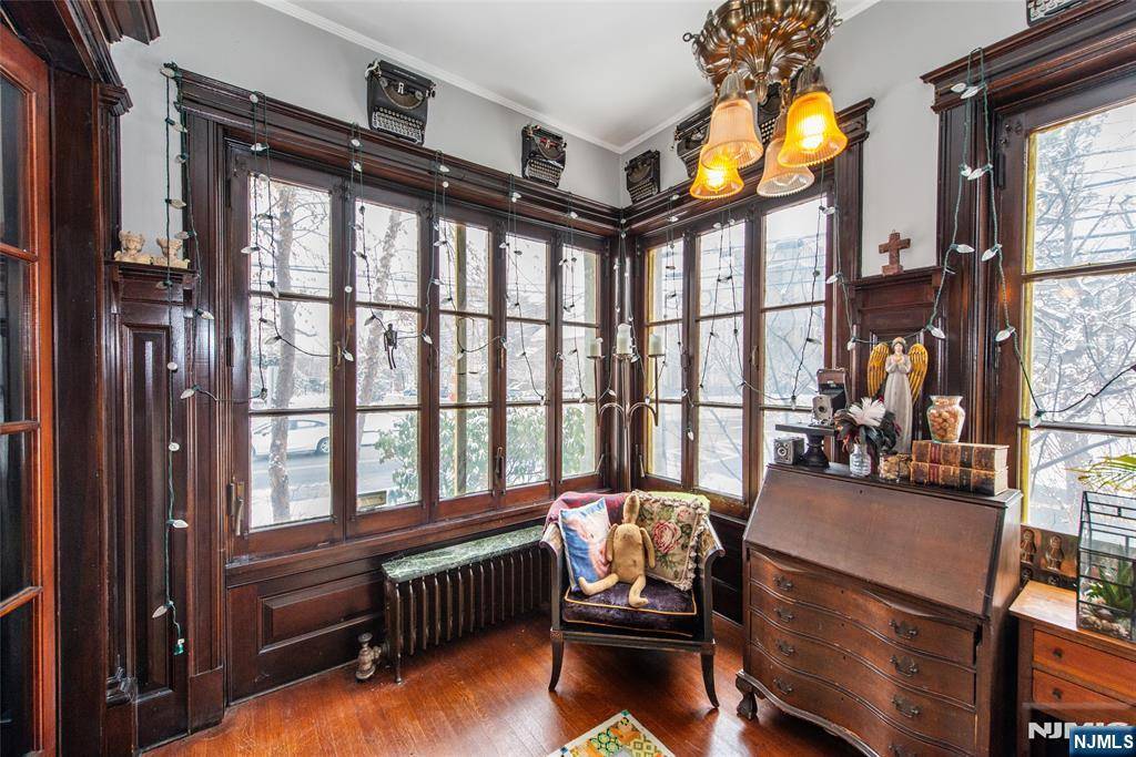 Newark, NJ 07104,416 Ridge