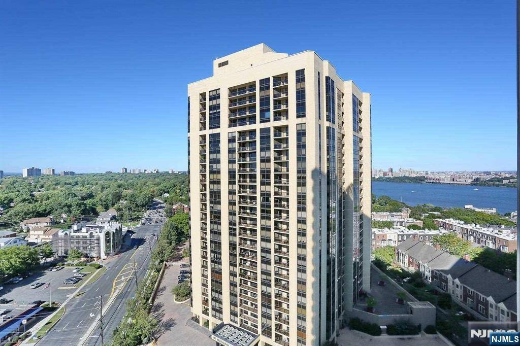 Fort Lee, NJ 07024,800 Palisade AVE #1601