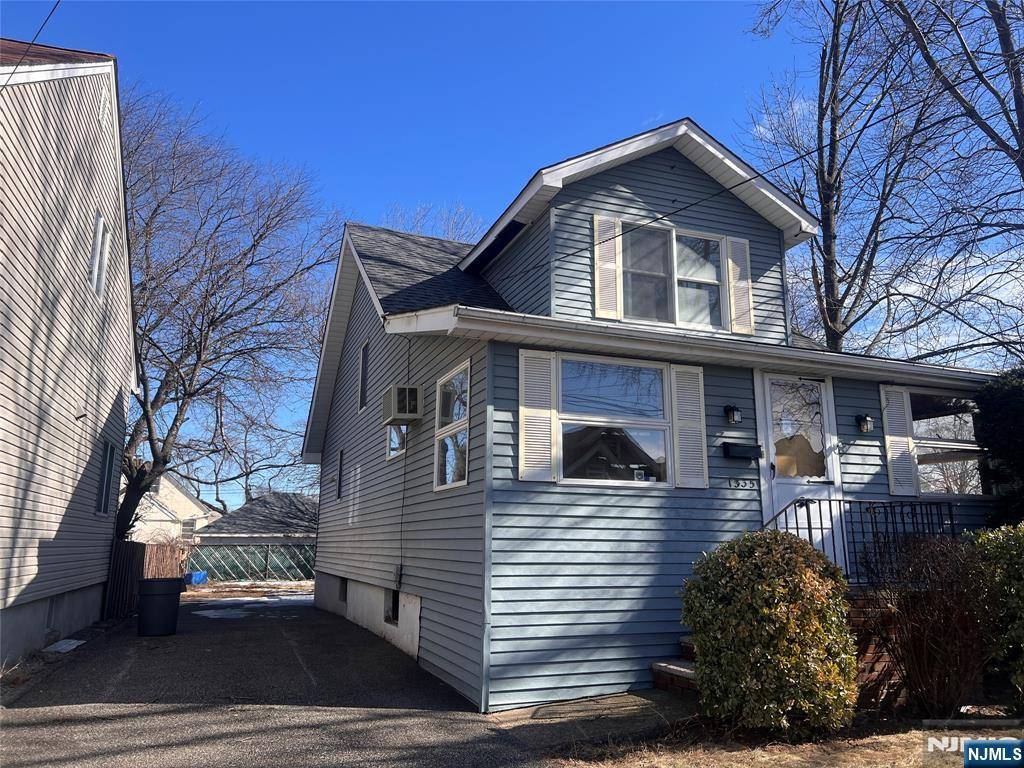 Fair Lawn, NJ 07410,13-35-35 4th ST
