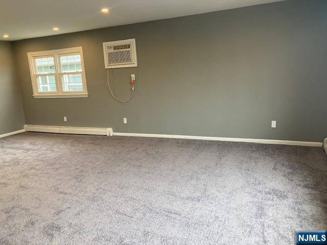 Kearny, NJ 07032,482 Hickory ST #2