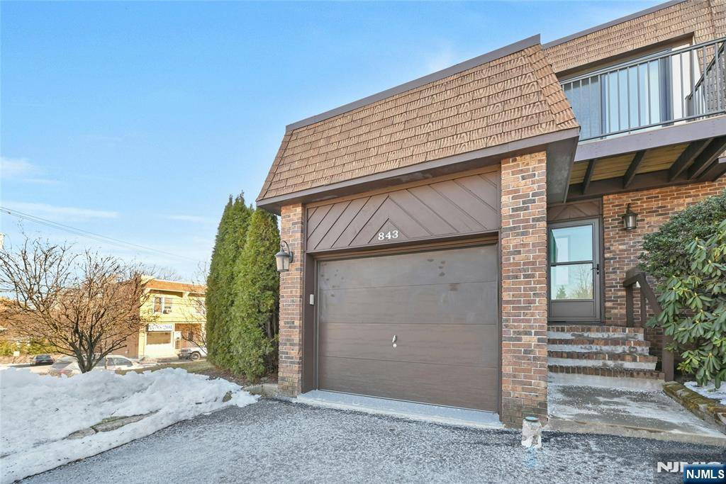 River Edge, NJ 07661,843 Kinderkamack