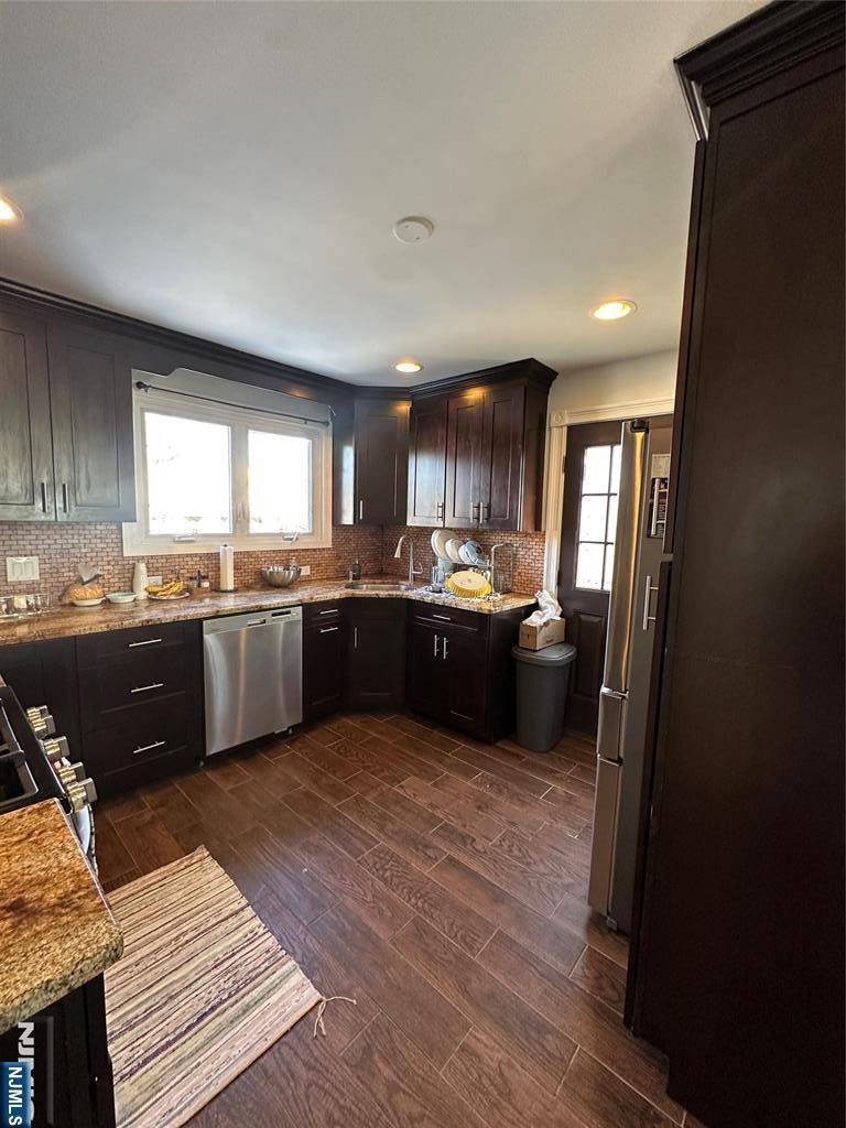Fair Lawn, NJ 07410,13-11 20th ST