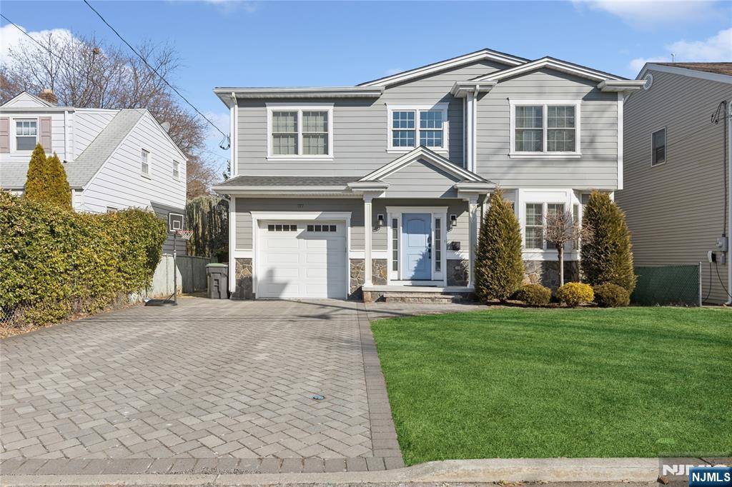Bergenfield, NJ 07621,177 Baker AVE