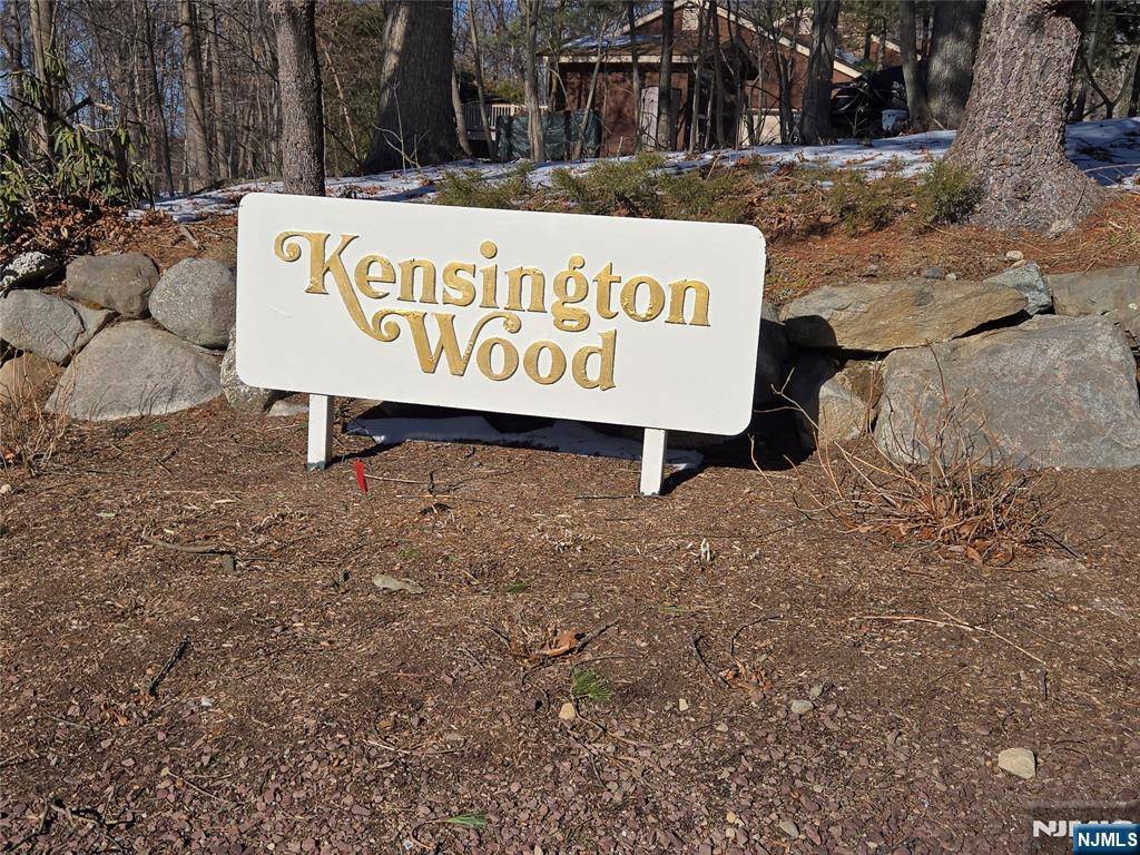 Ringwood, NJ 07456,79 Coventry WAY