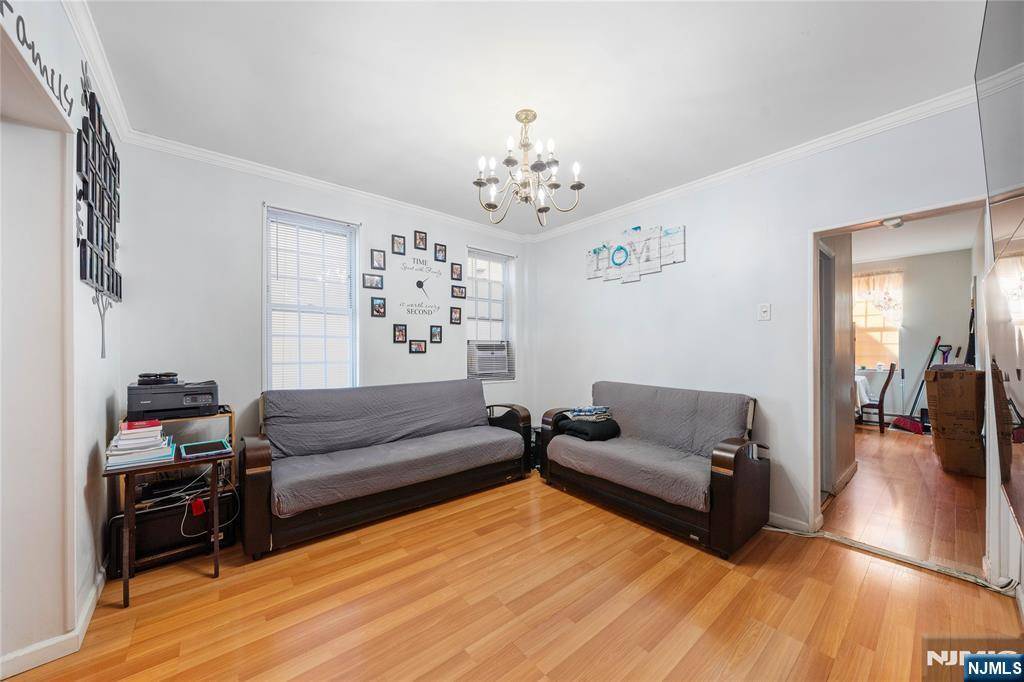 Kearny, NJ 07032,104 Bergen AVE