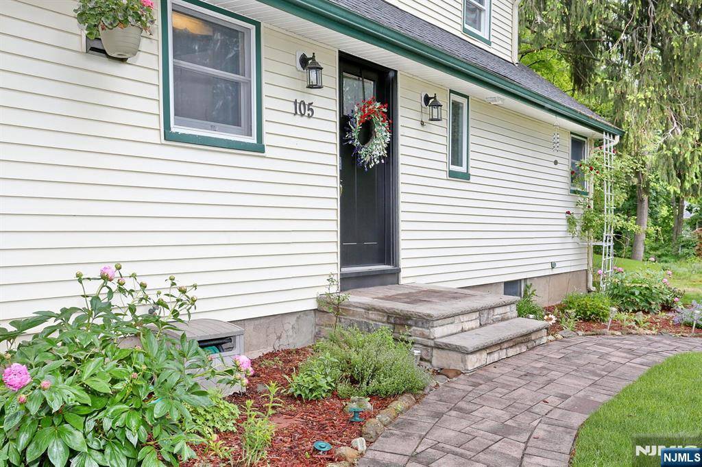 Park Ridge, NJ 07656,105 Rivervale RD