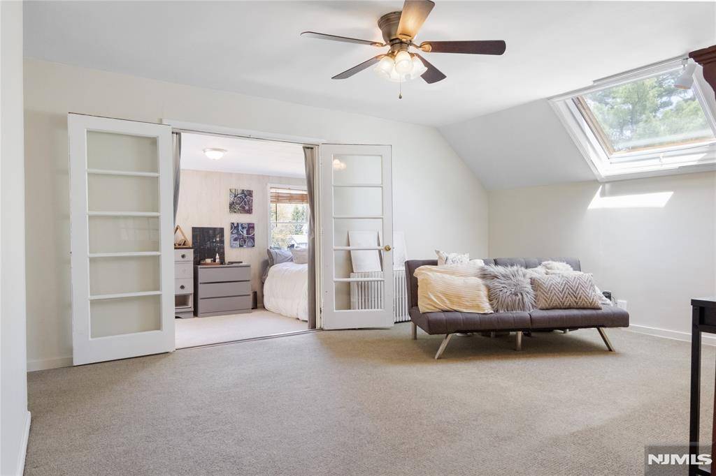Norwood, NJ 07648,33 Wyndham RD #2nd Floor