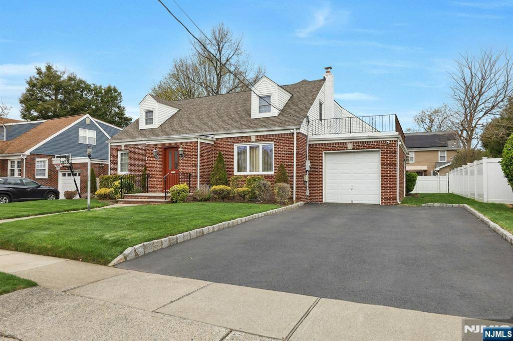 Fair Lawn, NJ 07410,10-15 Ellis AVE