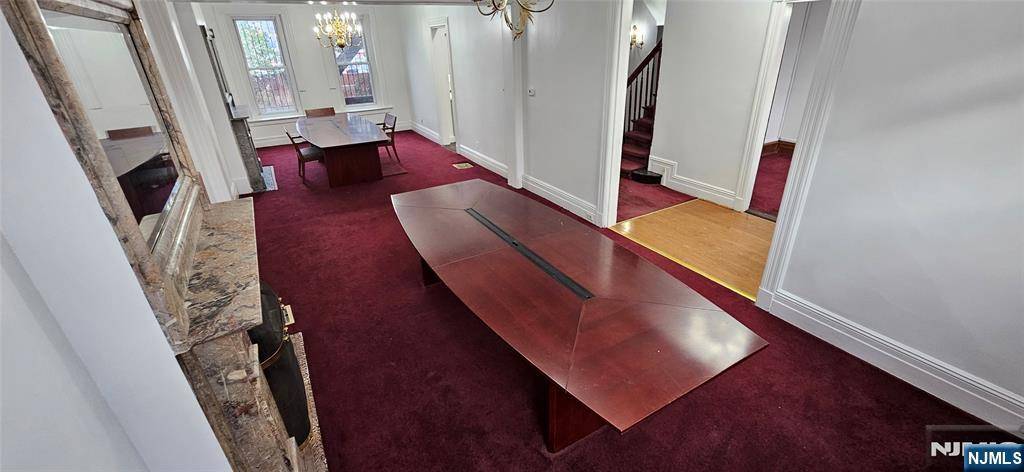 Newark, NJ 07102,35 James ST