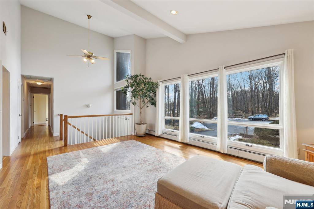 Ramsey, NJ 07446,49 Kelleher AVE