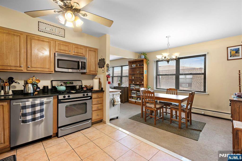 Secaucus, NJ 07094,36 Northend DR