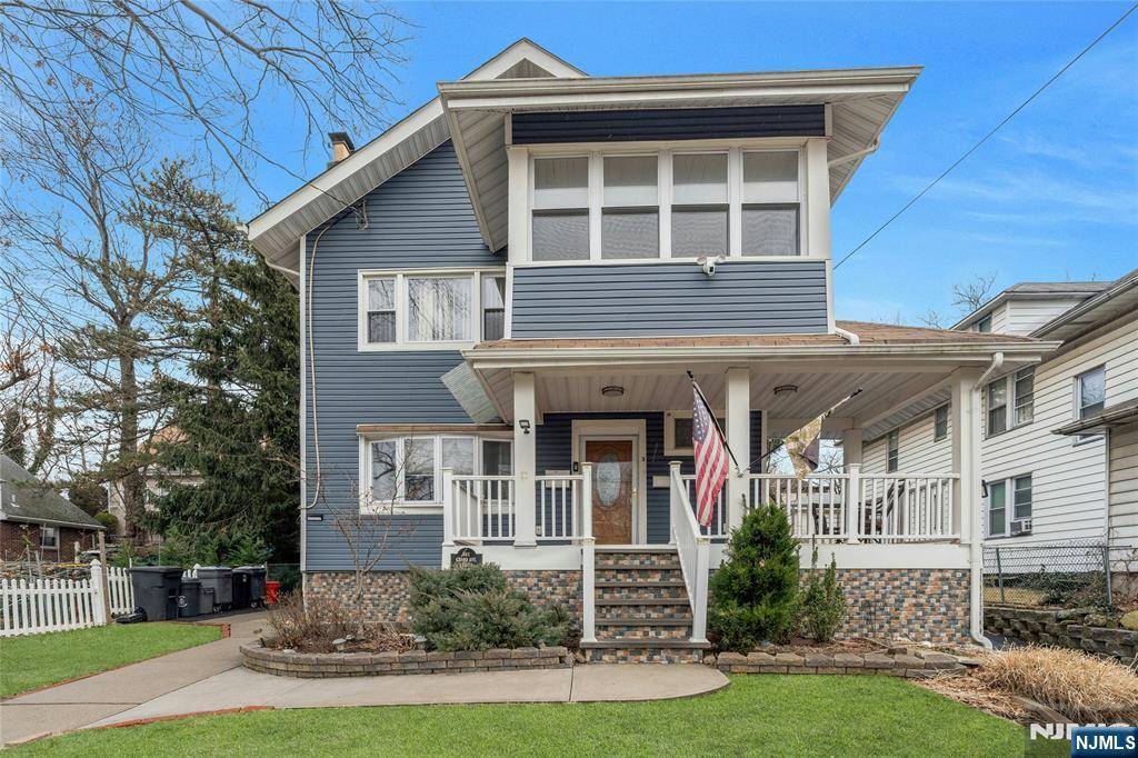 Leonia, NJ 07605,561 Grand AVE