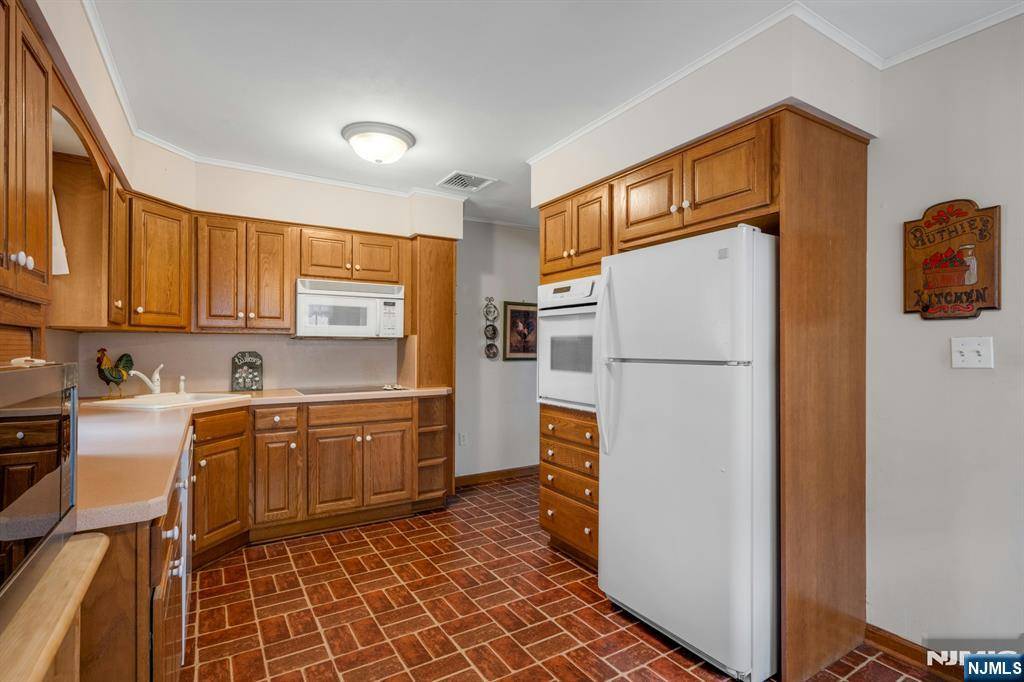 Montville Township, NJ 07045,74 Taylortown RD