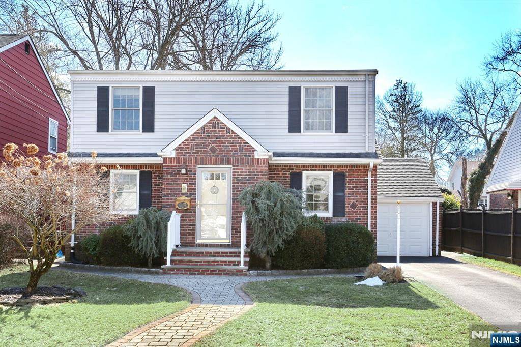 Dumont, NJ 07628,63 Revere DR