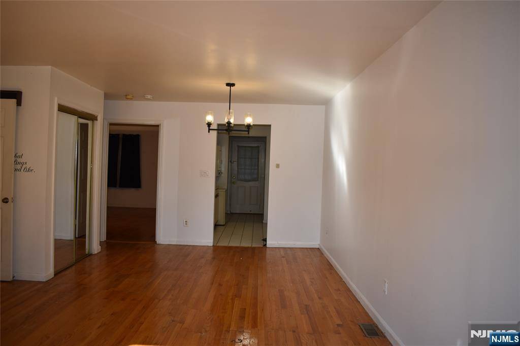 Newark, NJ 07104,145 Tiffany BLVD #2114