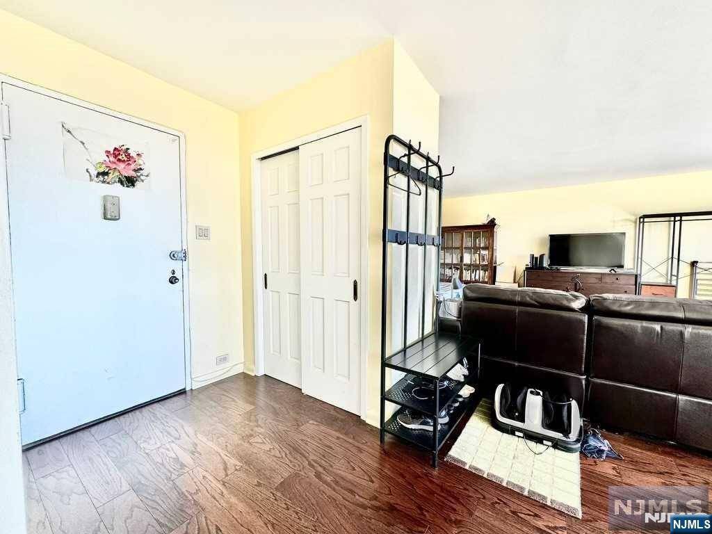 Fort Lee, NJ 07024,2 Horizon RD #1219