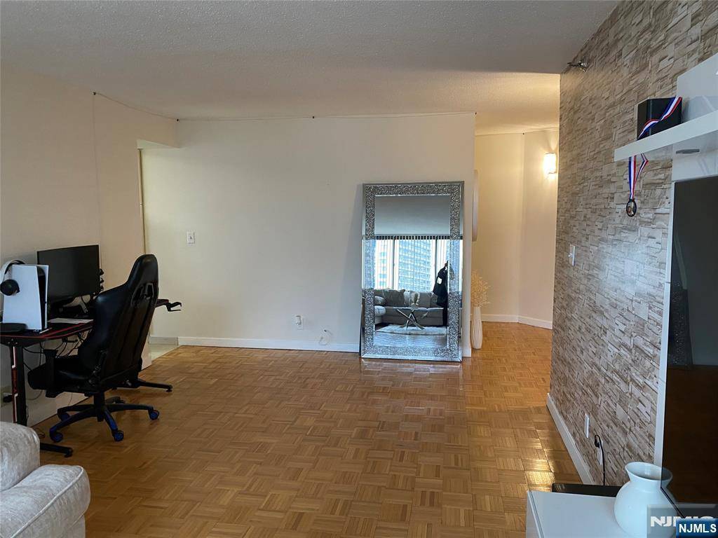 Hackensack, NJ 07601,316 Prospect AVE #9K