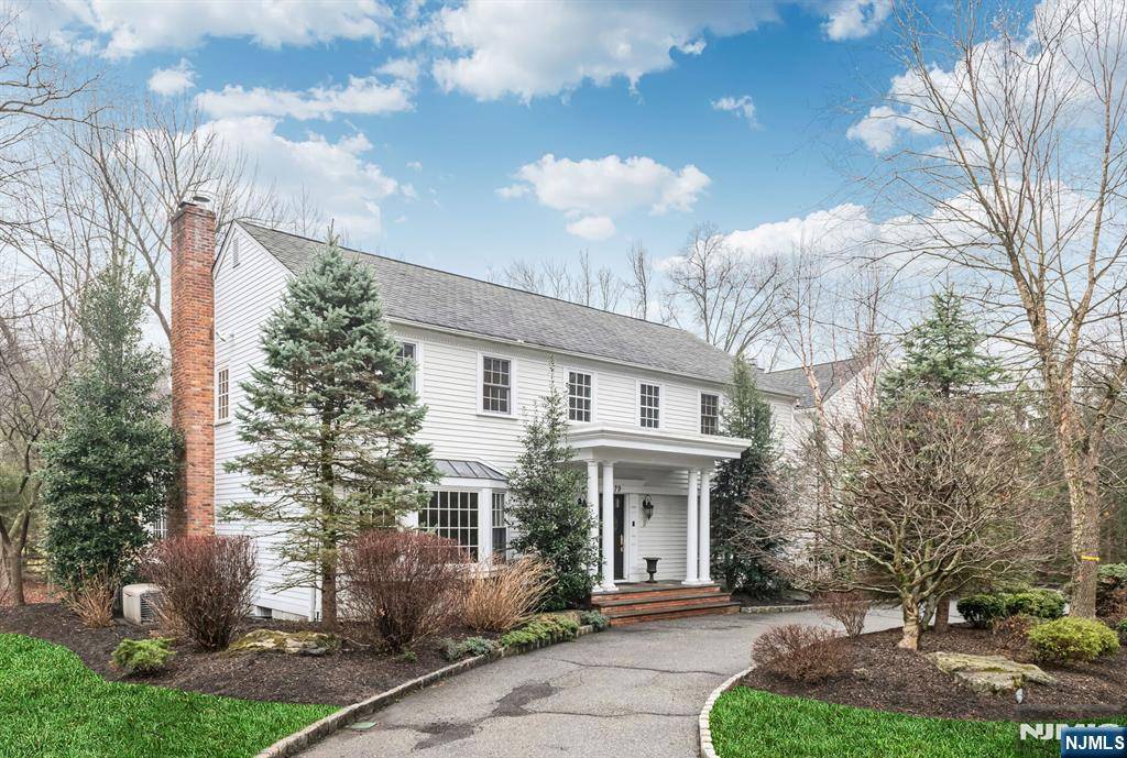 Tenafly, NJ 07670,79 Berkeley DR