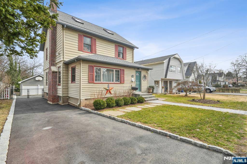 Verona, NJ 07044,105 Grove AVE