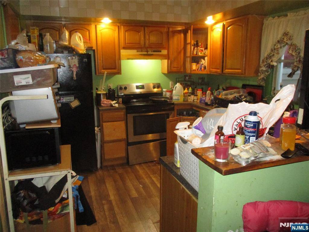 Newark, NJ 07103,71 16th AVE #104