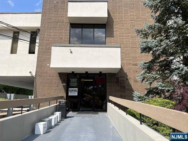 Fort Lee, NJ 07024,1555 Center AVE ##E