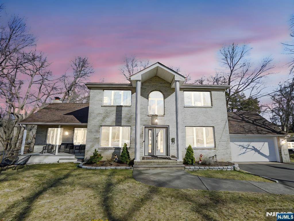 Demarest, NJ 07627,16 Achilles ST