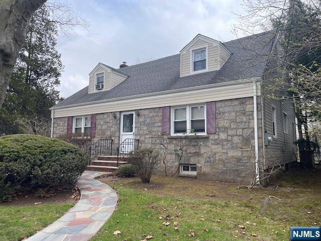 Teaneck, NJ 07666,1249 W Laurelton Pkwy