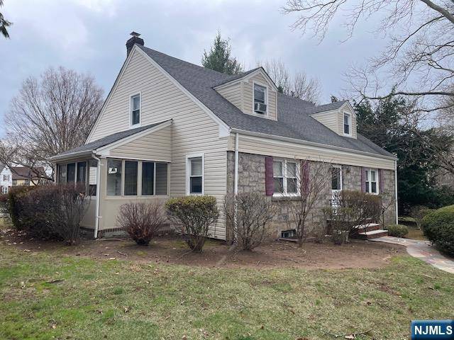 Teaneck, NJ 07666,1249 W Laurelton Pkwy
