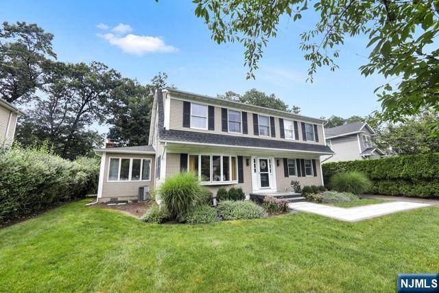 Franklin Lakes, NJ 07417,983 Pines TER