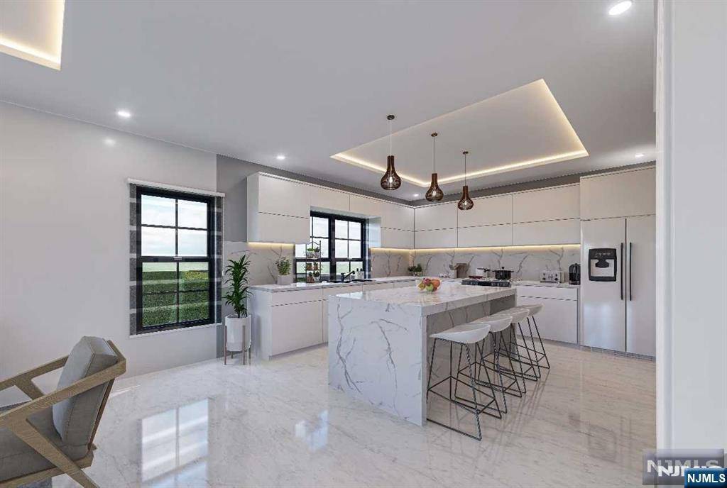 Demarest, NJ 07627,8 Cedar CT