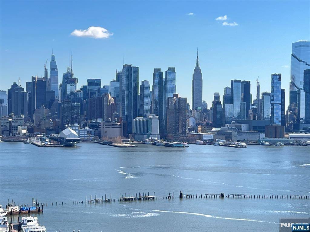 West New York, NJ 07093,573 67th #2
