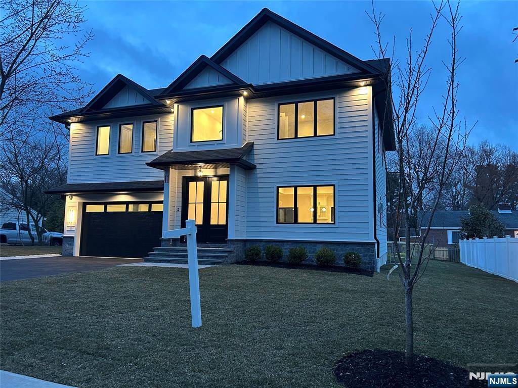 Closter, NJ 07624,11 Columbus AVE