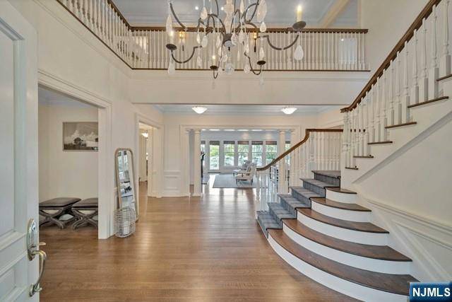 Franklin Lakes, NJ 07417,907 Scioto DR
