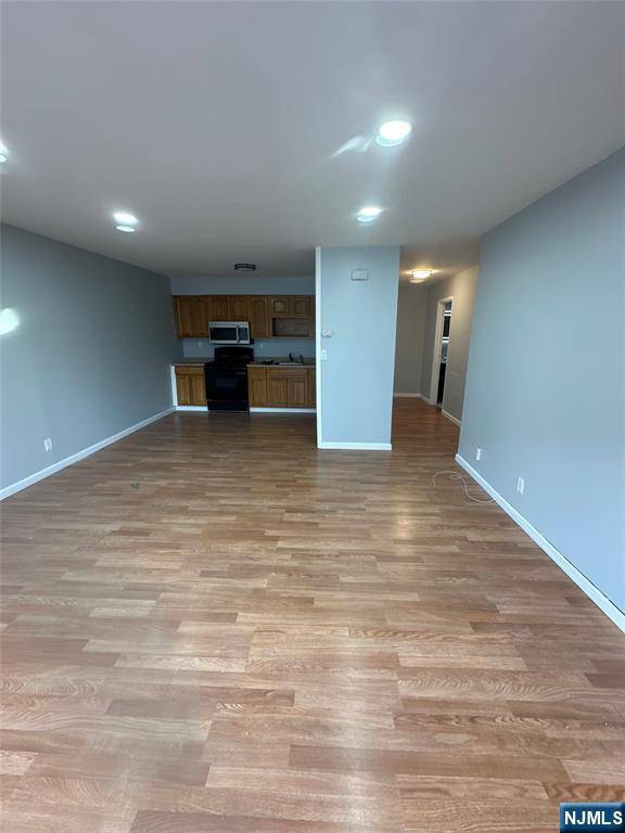 Paterson, NJ 07501,59-61 16th AVE #2