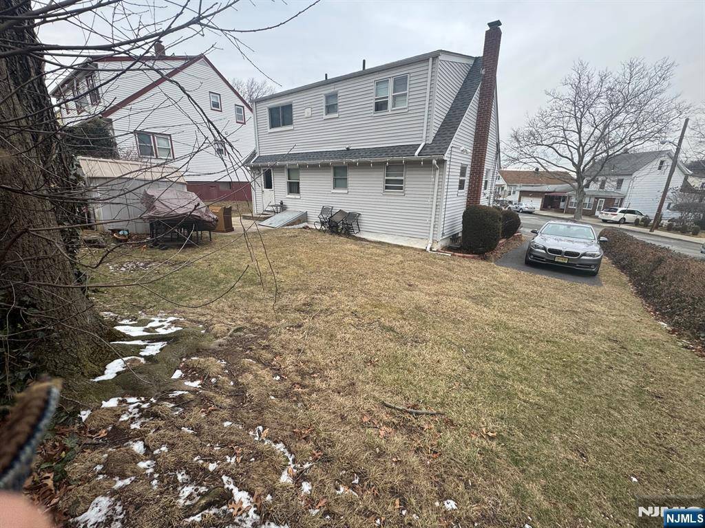 Passaic, NJ 07055,27 Poplar ST