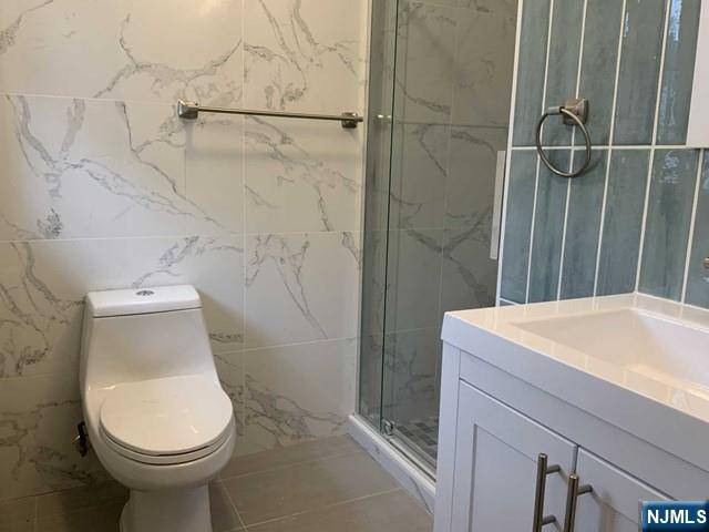 Palisades Park, NJ 07650,530 Orchard AVE #2nd Floor