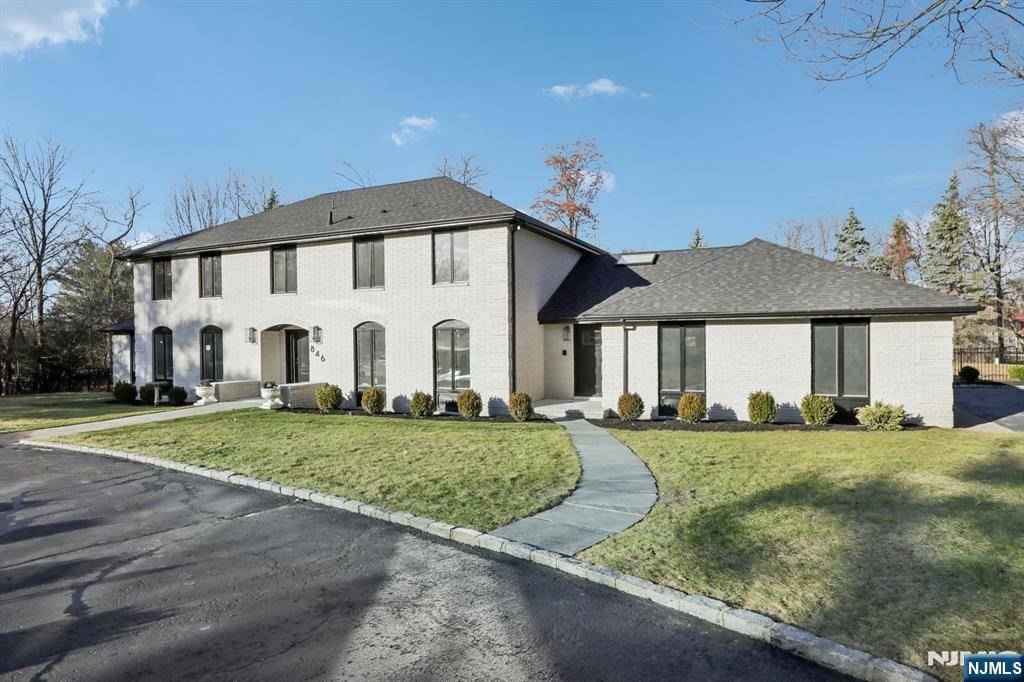 Franklin Lakes, NJ 07417,846 Iron Latch RD
