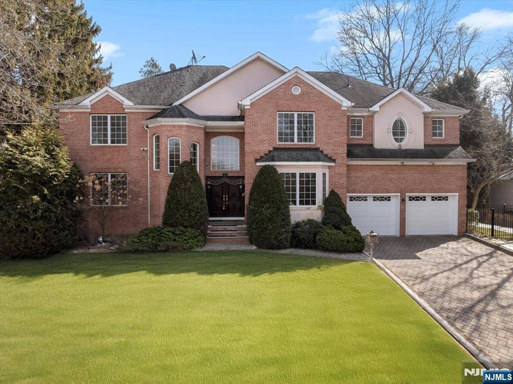 Closter, NJ 07624,50 Arnold
