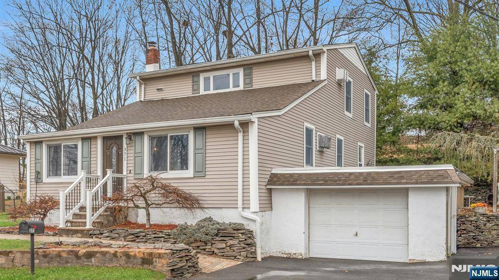 North Haledon, NJ 07508,371 Haledon AVE