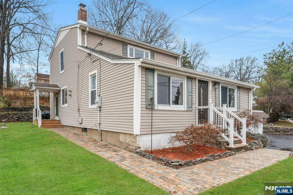 North Haledon, NJ 07508,371 North Haledon AVE
