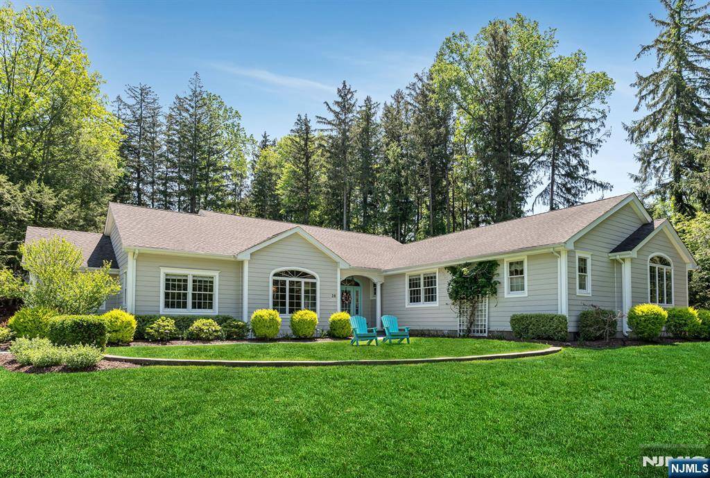 Allendale, NJ 07401,28 Scott CT