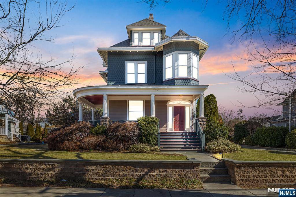 Rutherford, NJ 07070,64 W Newell AVE
