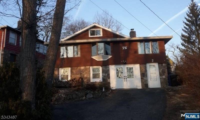 West Milford, NJ 07480,75 Lindys