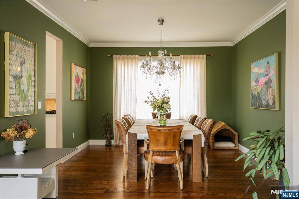Palisades Park, NJ 07650,255A Hillside AVE